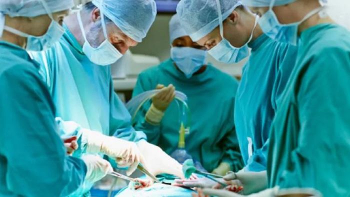 বিপাকে ব্যক্তি। প্রতীকী ছবি