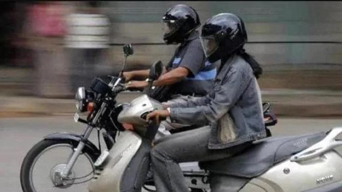 নয়া হেলমেট সুরাহা দেবে বাইকচালকদের (প্রতীকী ছবি)