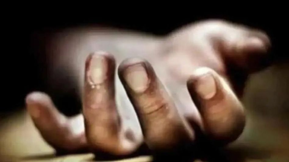 বাড়ির পাশে শৌচালয় থেকে উদ্ধার শিশুর দেহ, আরামবাগে চাঞ্চল্য বাড়ির পাশে শৌচালয় থেকে উদ্ধার শিশুর দেহ, আরামবাগে চাঞ্চল্য