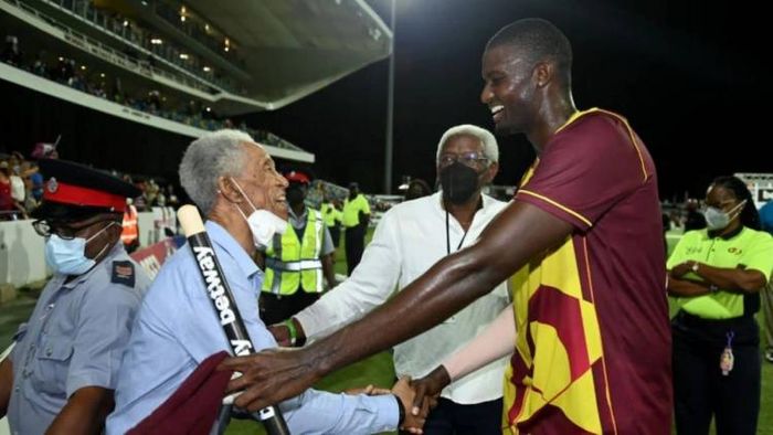 জেসন হোল্ডার