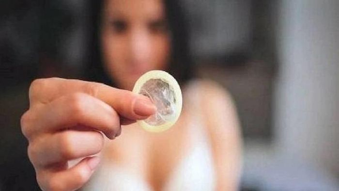 নতুন বছরে অনলাইনে দেদার অর্ডার করা হয়েছে কন্ডোম (প্রতীকী ছবি)