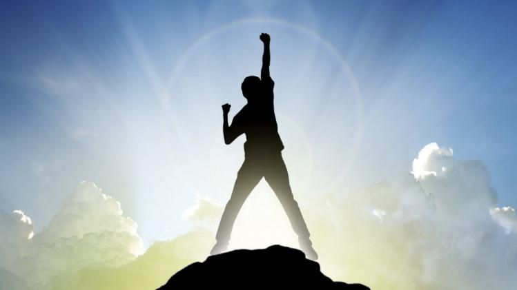 এই ৪ রাশির জাতকরা কম বয়সেই প্রচুর সম্পদ অর্জন করেন, থাকে অসীম জেদ