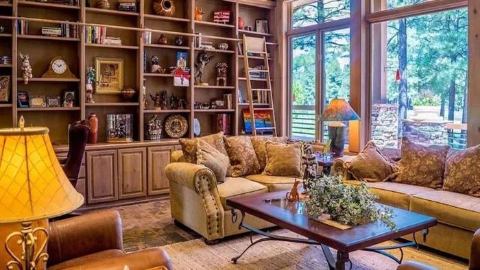 বাস্তু অনুসারে ঘরে সিন্দুক রাখার নিয়ম রয়েছে (প্রতীকী ছবি)