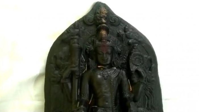 প্রাচীন মূর্তি উদ্ধার