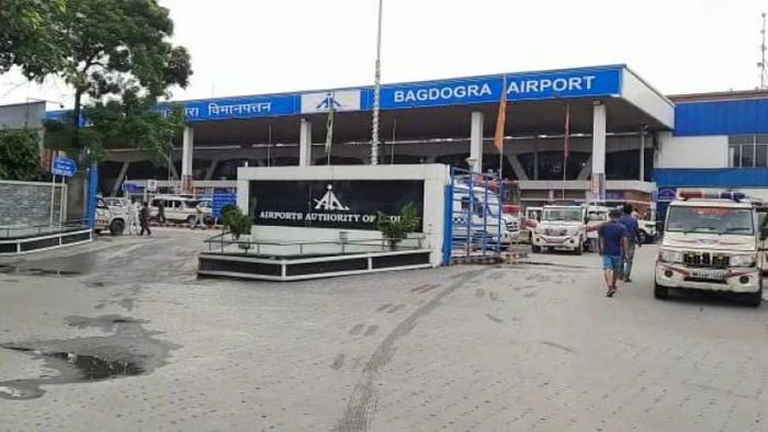 বাগডোগরা বিমানবন্দরের ছবি