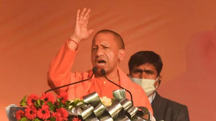 গোরক্ষপুরে প্রার্থী যোগী আদিত্য়নাথ।