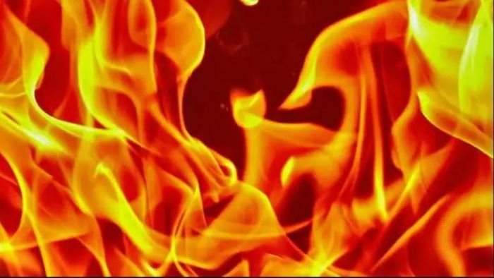 ছবিটি প্রতীকী