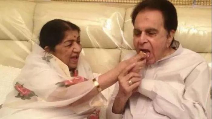 লতা মঙ্গেশকর এবং দিলীপ কুমার