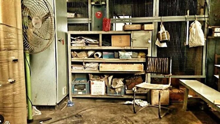 জীবনে প্রতি মুহূর্তে জটিলতা তৈরি হচ্ছে, বাড়ির স্টোর রুমটা কোন দিকে রয়েছে?