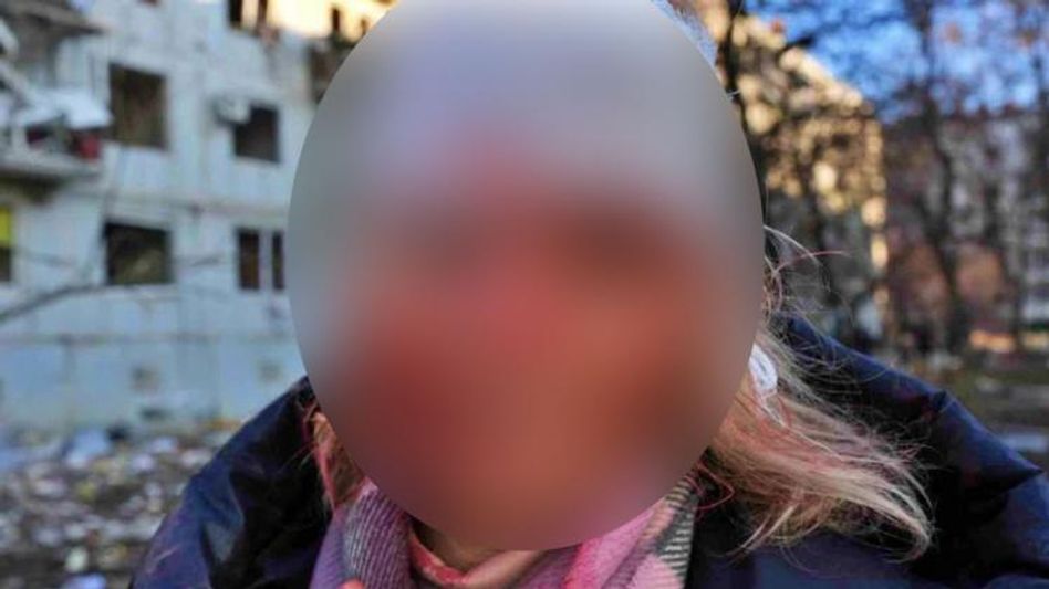রক্তে মাখা চেহারা, কে এই ইউক্রেনের মহিলা? যাঁর ছবি বিশ্বজুড়ে Viral রক্তে মাখা চেহারা, কে এই ইউক্রেনের মহিলা? যাঁর ছবি বিশ্বজুড়ে Viral