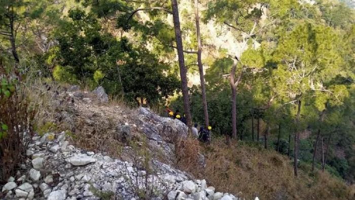 উত্তরাখণ্ডে ভয়াবহ পথ দুর্ঘটনা