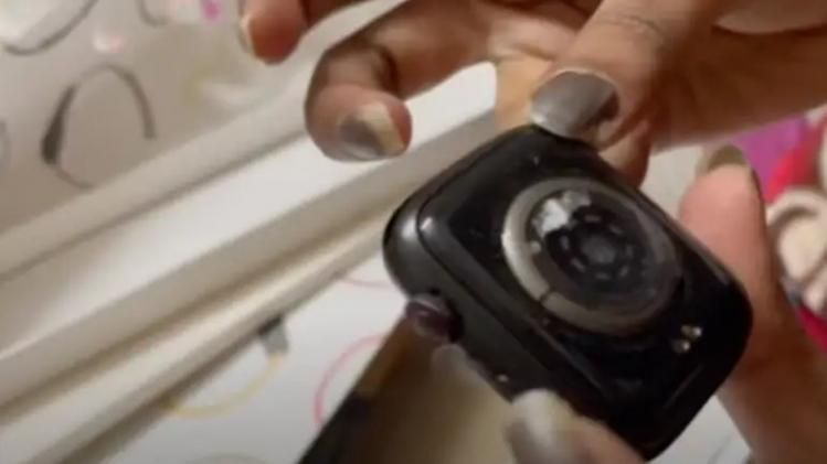 নকল অ্যাপল ওয়াচের অভিযোগ ঘিরে চাঞ্চল্য