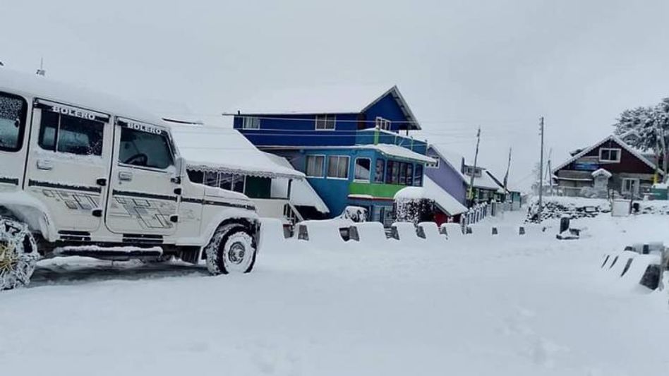 পাহাড়ে তুষারপাত-বৃষ্টি, সরস্বতী পুজোয় বাধা পাহাড়ে তুষারপাত-বৃষ্টি, সরস্বতী পুজোয় বাধা