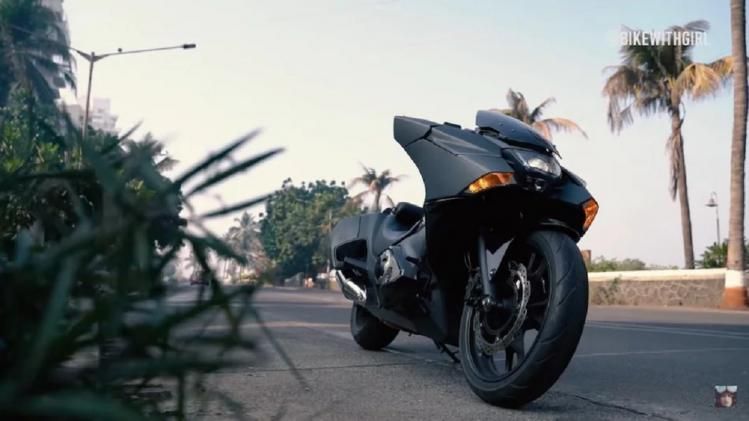 সুপার হিরো 'Batman-এর Bike'! ভারতে রয়েছে মাত্র একটি, দাম জানেন?