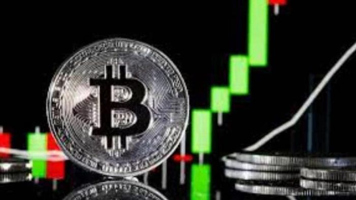 cryptocurrency: গত তিন মাসে সর্বোচ্চ উচ্চতায় পৌঁছেছে বিটকয়েন।