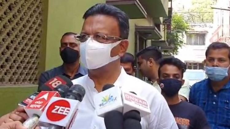 'কংগ্রেসের উচিত তৃণমূলের সঙ্গে মিশে যাওয়া'