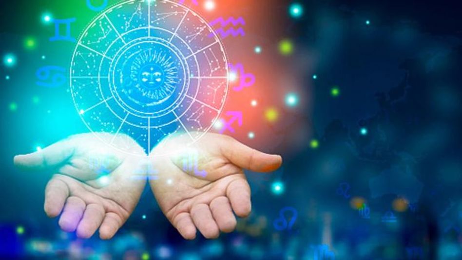 হোলিতে রাশি অনুযায়ী করুন এই প্রতিকারগুলি! যে কোনোও সমস্যা থেকে মুক্তি মিলবে  হোলিতে রাশি অনুযায়ী করুন এই প্রতিকারগুলি! যে কোনোও সমস্যা থেকে মুক্তি মিলবে