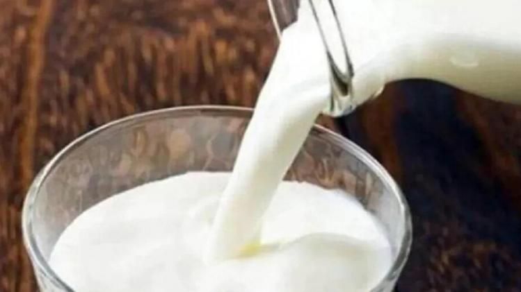 আরও দামি দুধ, লিটারে ৫ টাকা দরবৃদ্ধি, ধাক্কা মধ্যবিত্তের বাজেটে