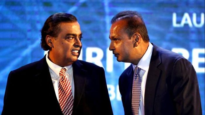 মুকেশ ও অনিল অম্বানি।