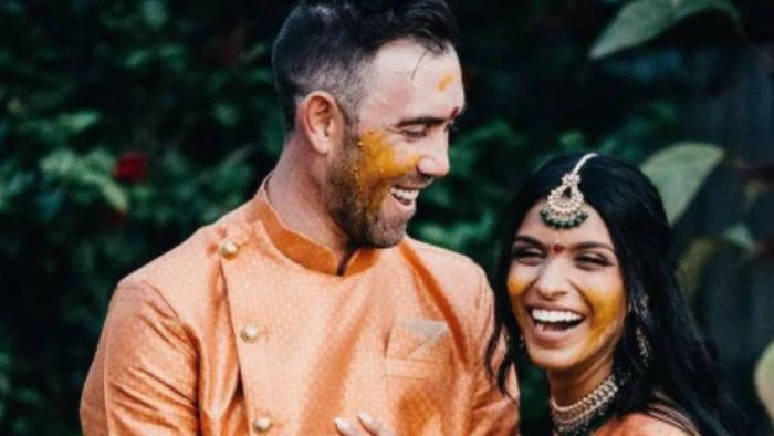 ম্যক্সওয়েল ও ভিনি