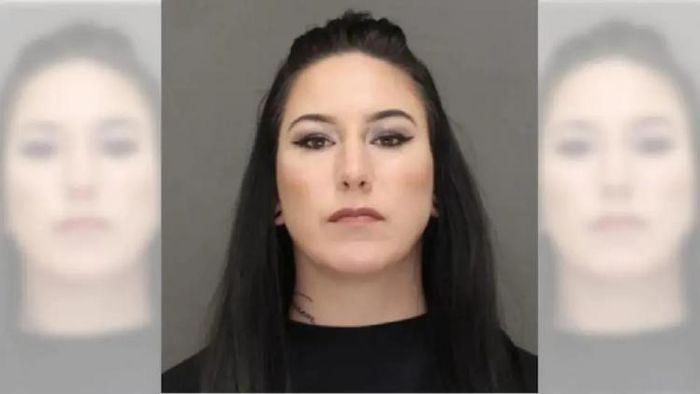 অভিযুক্ত যুবতী