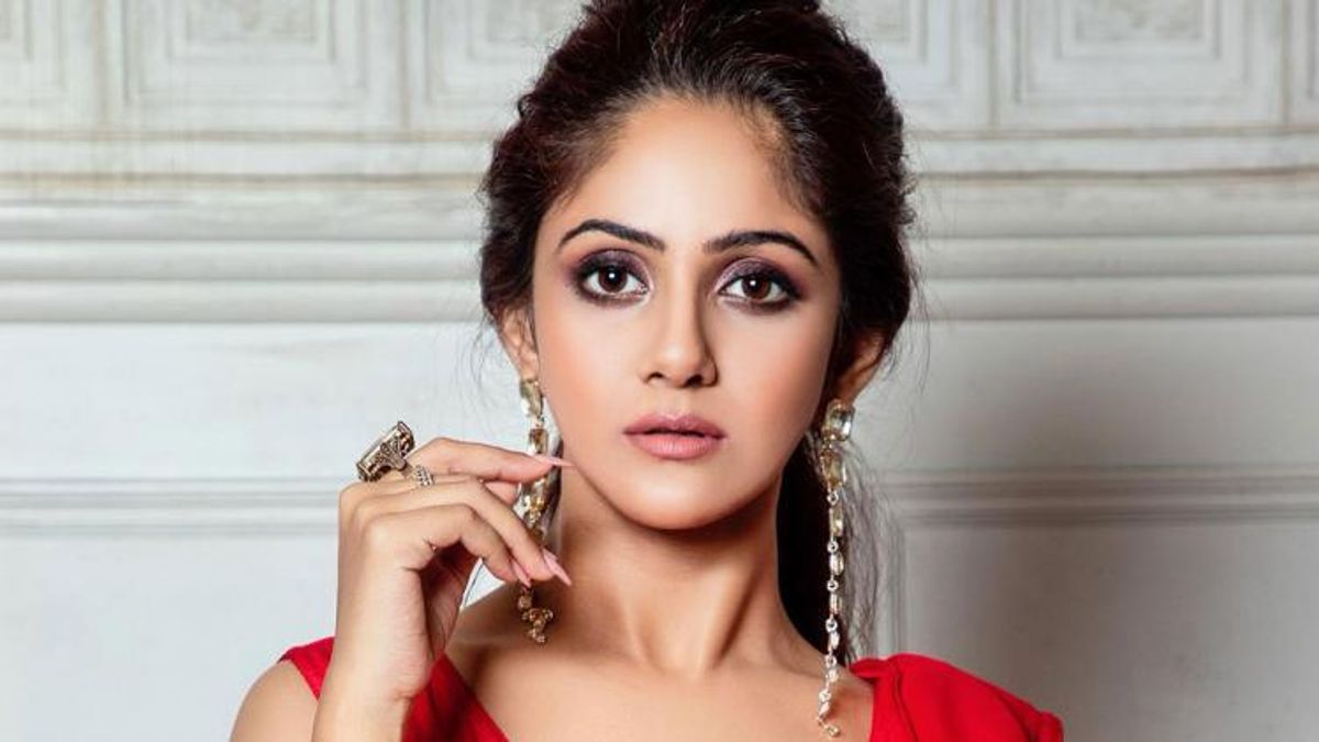 Tasodifan pornoga egilib qoldi Shaxsiy porno film