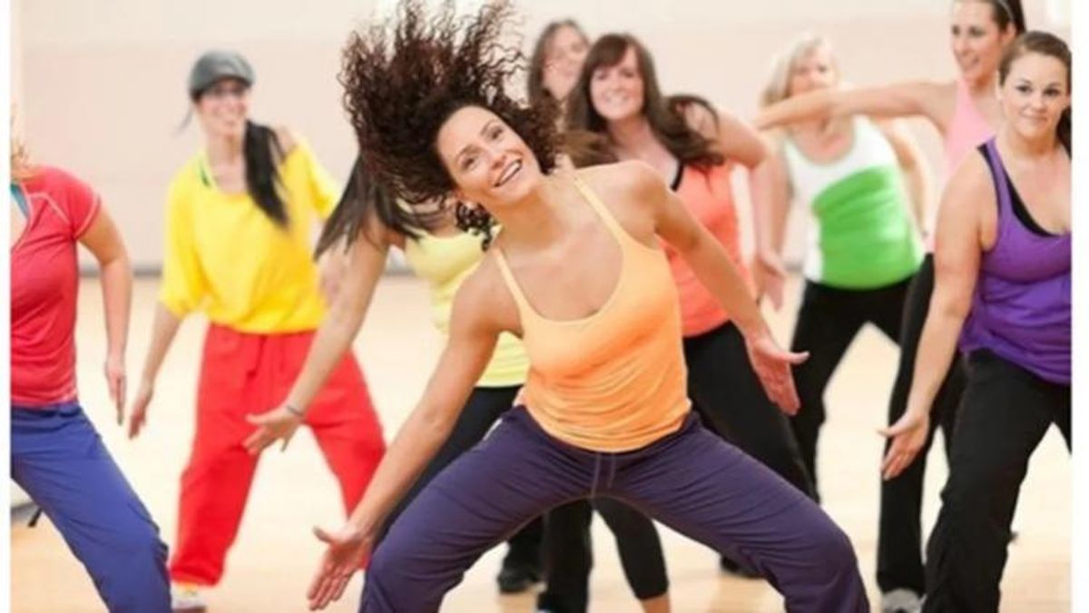 Ochiq havoda tukli etuk mushuklarning ruscha porno videolarini tomosha qiling Chiroyli qoramagizlar oz mushuklarini boyniga oladilar