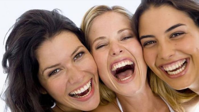 প্রাণ খুলে হাসির অভ্যাস করুন/ প্রতীকী ছবি