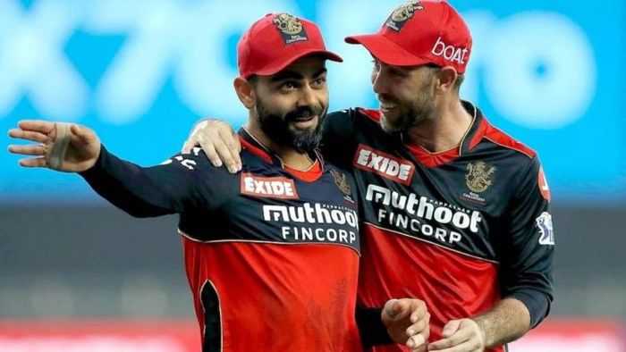 বিরাট কোহলি ও ম্যাক্সওয়েল