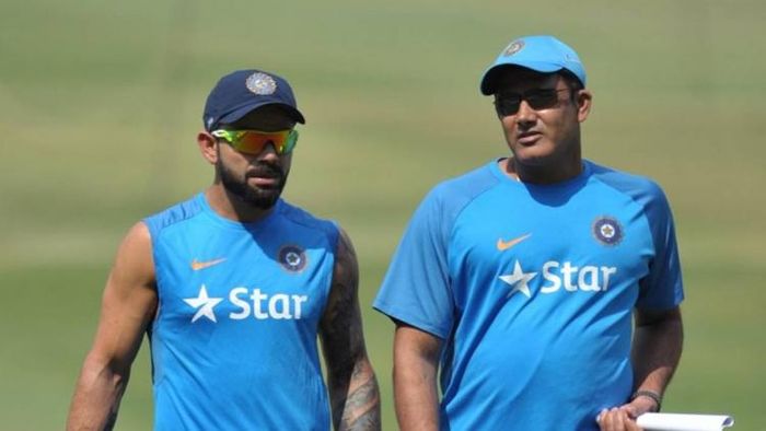 বিরট কোহলি ও অনিল কুম্বলে