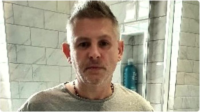 প্লাম্বার থেকে হলিউড প্লে ব্যাক সিঙ্গার কেভ ক্রেন (Kev Crane)।