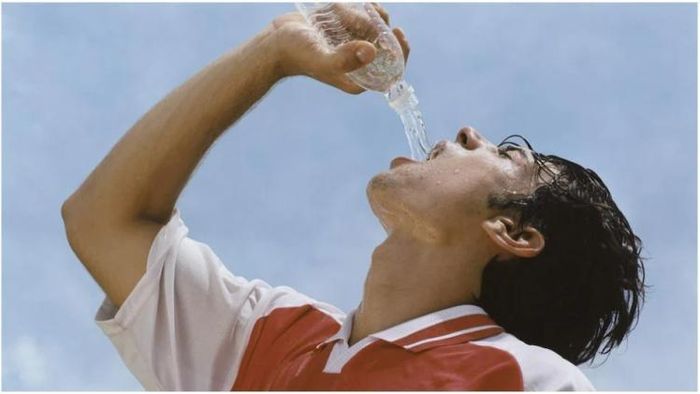 ছবিটি প্রতীকী