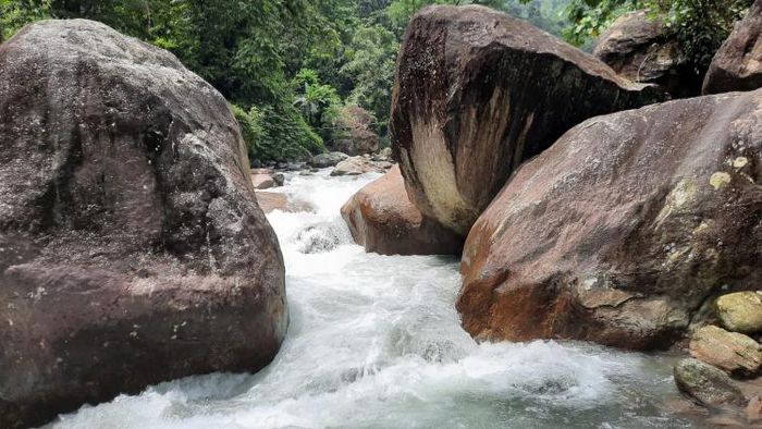 সুন্দরী পাহাড়ের ভার্জিন এলাকা