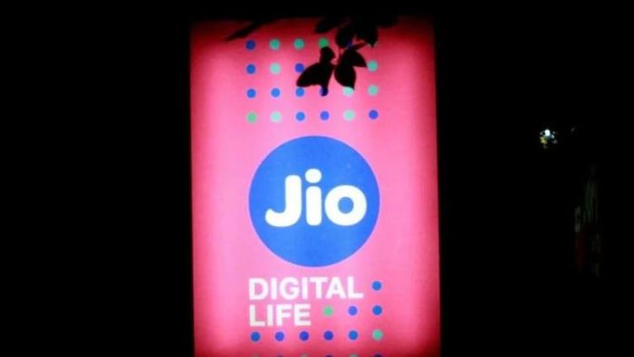 বিনামূল্যে ফোন, ২ বছরের ভ্যালিডিটি, Jio-র ধামাকা অফার