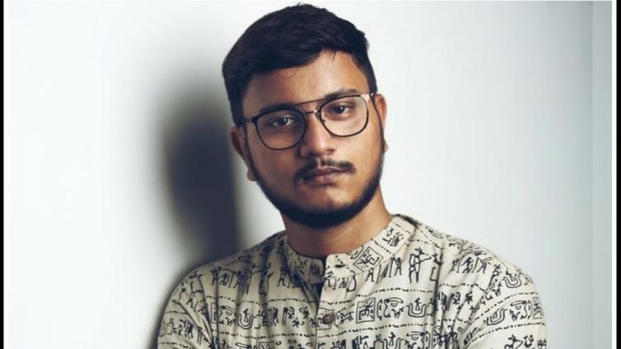 সরকারের বর্ষপূর্তির আগে বিতর্কিত পোস্ট করেও ডিলিট দেবাংশুর