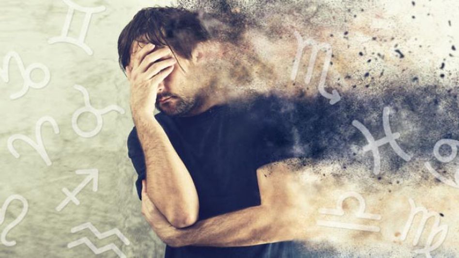 Zodiac: এই রাশিদের শুরু হয়েছে শনির দশা, থাকুন অত্যন্ত সাবধান Zodiac: এই রাশিদের শুরু হয়েছে শনির দশা, থাকুন অত্যন্ত সাবধান