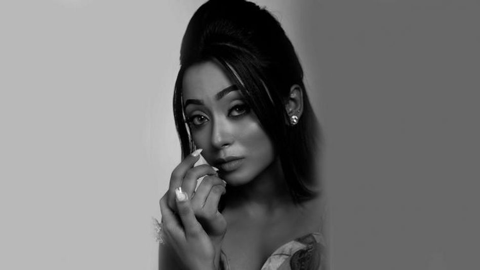 পল্লবীর ঘটনার পুনরাবৃত্তি? ফের উদ্ধার মডেল-অভিনেত্রীর ঝুলন্ত দেহ  পল্লবীর ঘটনার পুনরাবৃত্তি? ফের উদ্ধার মডেল-অভিনেত্রীর ঝুলন্ত দেহ