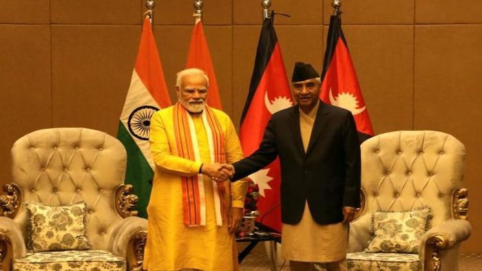 প্রধানমন্ত্রী নরেন্দ্র মোদী ও নেপালের প্রধানমন্ত্রী শের বাহাদুর দেওবা