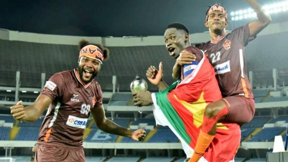 বাংলার মহমেডানকে হারিয়ে I League চ্যাম্পিয়ন কেরলের গোকুলাম বাংলার মহমেডানকে হারিয়ে I League চ্যাম্পিয়ন কেরলের গোকুলাম