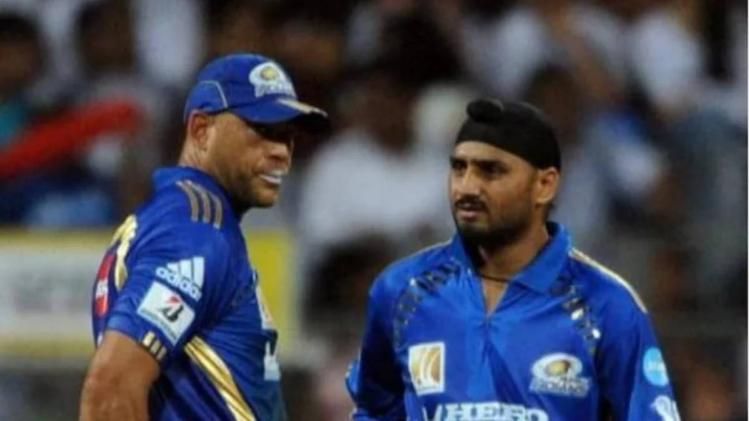 সায়মন্ড ও হরভজন