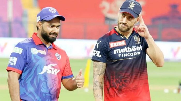 পান্ত নাকি ডুপ্লেসি কারা যাবেন প্লে অফে