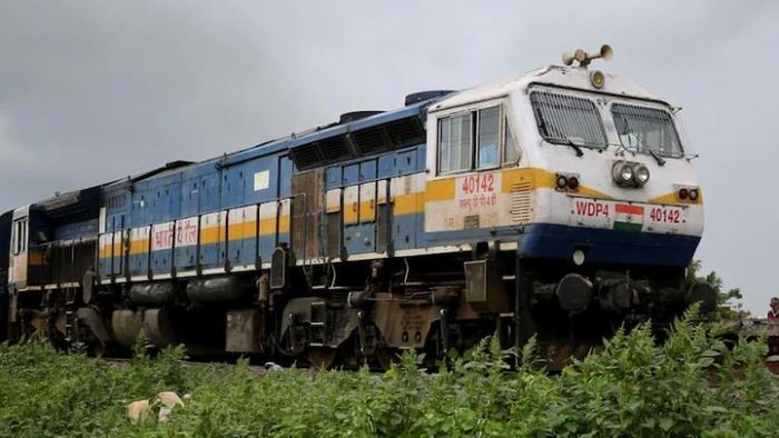 রেলে চাকরি। প্রতীকী ছবি