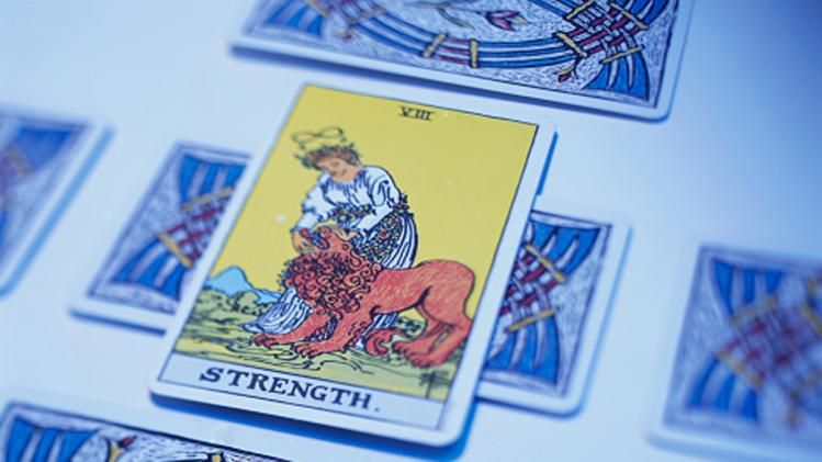 Tarot Card Reading: তুলা-কুম্ভের নতুন চাকরি, দেখুন রবিবারের ট্যারো কার্ড গণনা