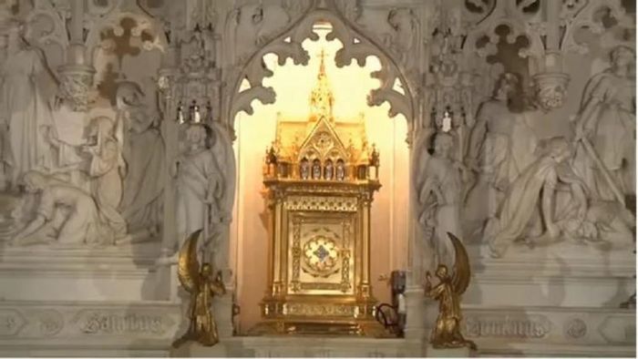 এই চার্চেই ঘটেছে চুরির ঘটনা