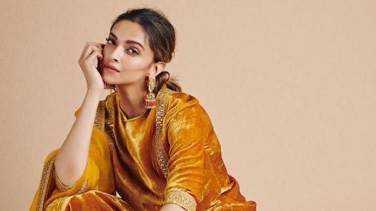 শুটিং সেটে অসুস্থ, হাসপাতালে ভর্তি দীপিকা পাদুকোন