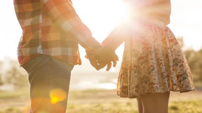 ভালবাসার মানুষকে পেতে কী করবেন?