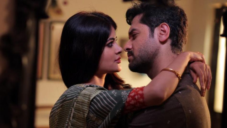 কার ভুলের কথা বললেন বিক্রম- মধুমিতা? প্রকাশ্যে জুটির দাম্পত্যের সমীকরণ   কার ভুলের কথা বললেন বিক্রম- মধুমিতা? প্রকাশ্যে জুটির দাম্পত্যের সমীকরণ