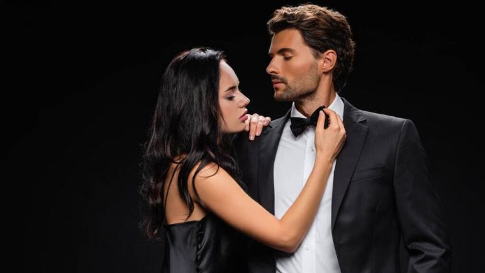 Name Astrology: এই নামের ছেলেদের মেয়েরা প্রতি সবচেয়ে বেশি আকৃষ্ট Name Astrology: এই নামের ছেলেদের মেয়েরা প্রতি সবচেয়ে বেশি আকৃষ্ট