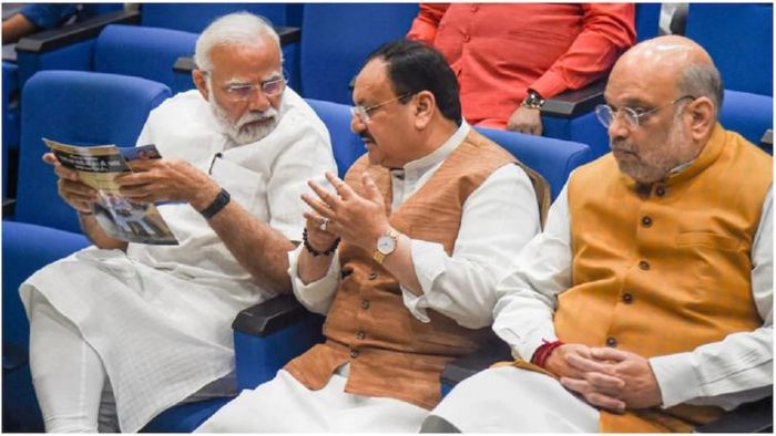 নরেন্দ্র মোদী, জেপি নাড্ডা, অমিত শাহ (বাম দিক থেকে)