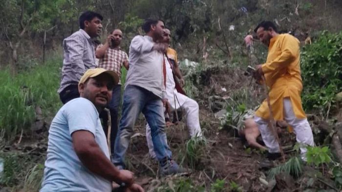 যমুনোত্রীগামী বাস খাদে, মৃত ১৭